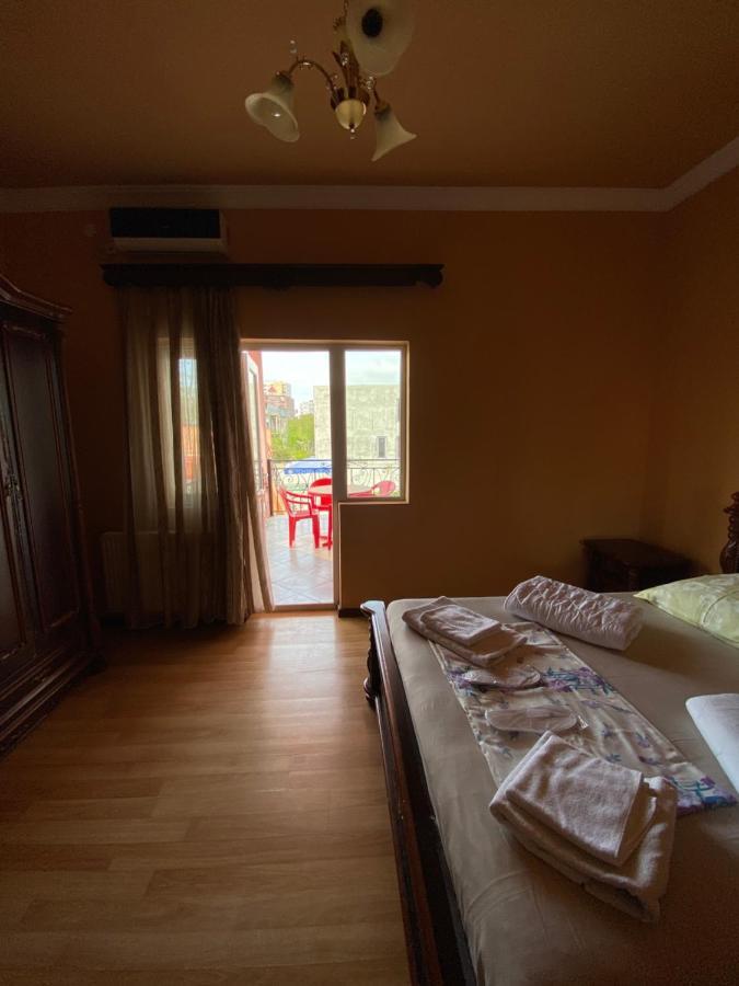 Villa Jakos Paradise 바투미 외부 사진
